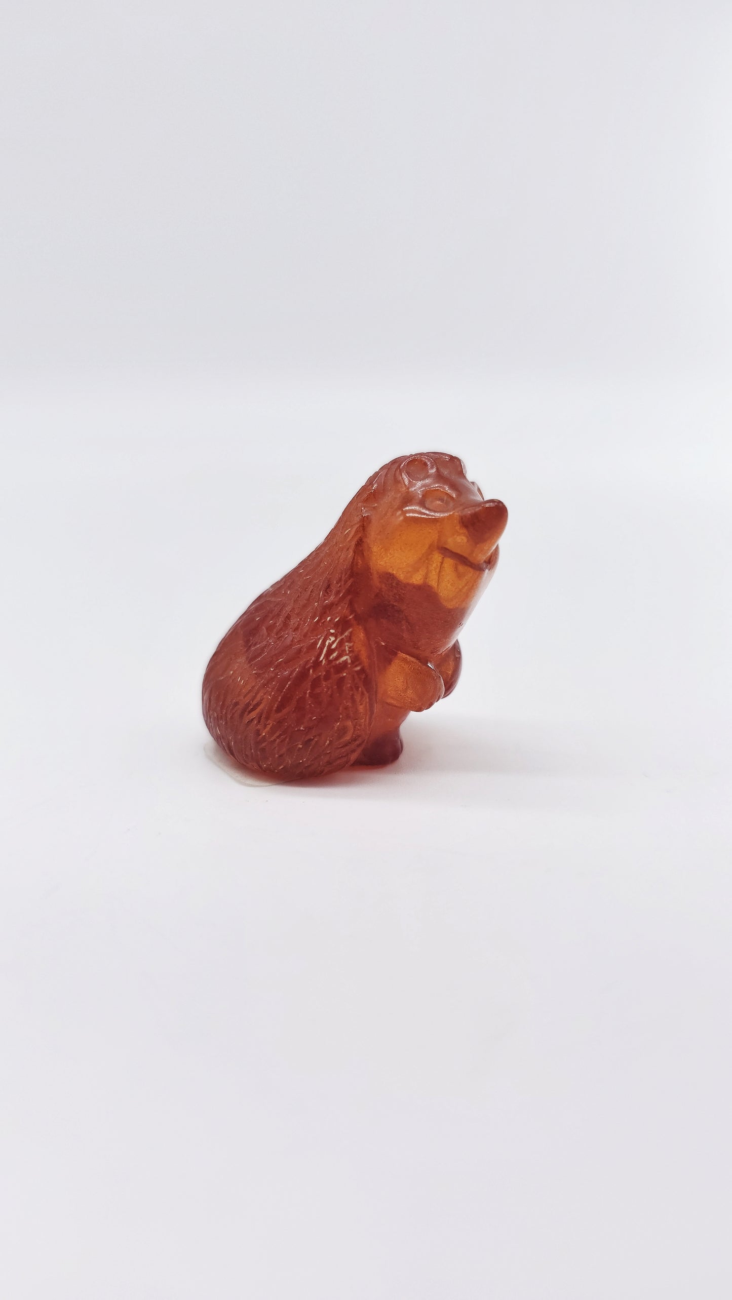 Hedgehog made of genuine amber – talisman for wisdom & intuition