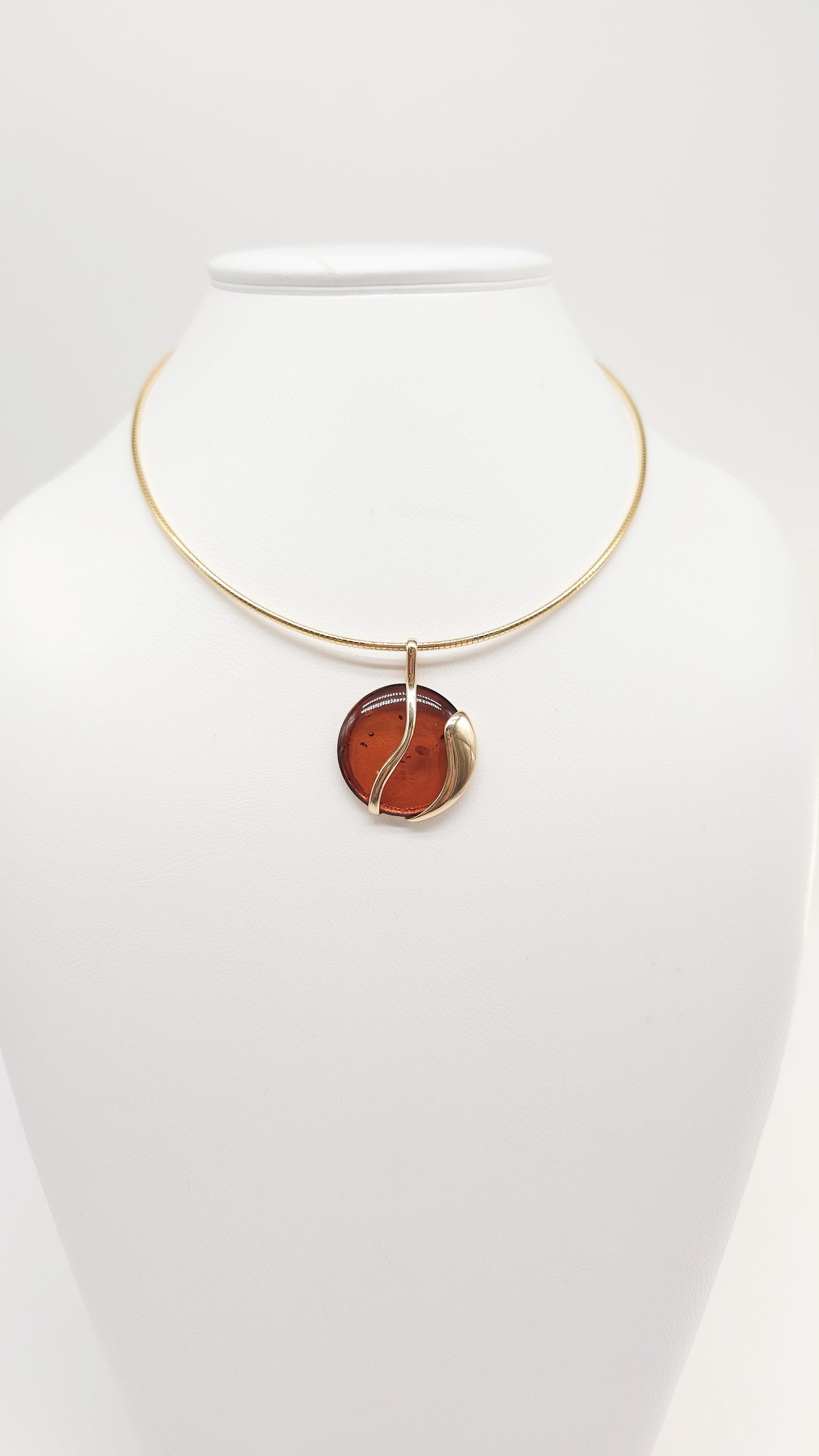 Round pendant amber 925 silver gold-plated