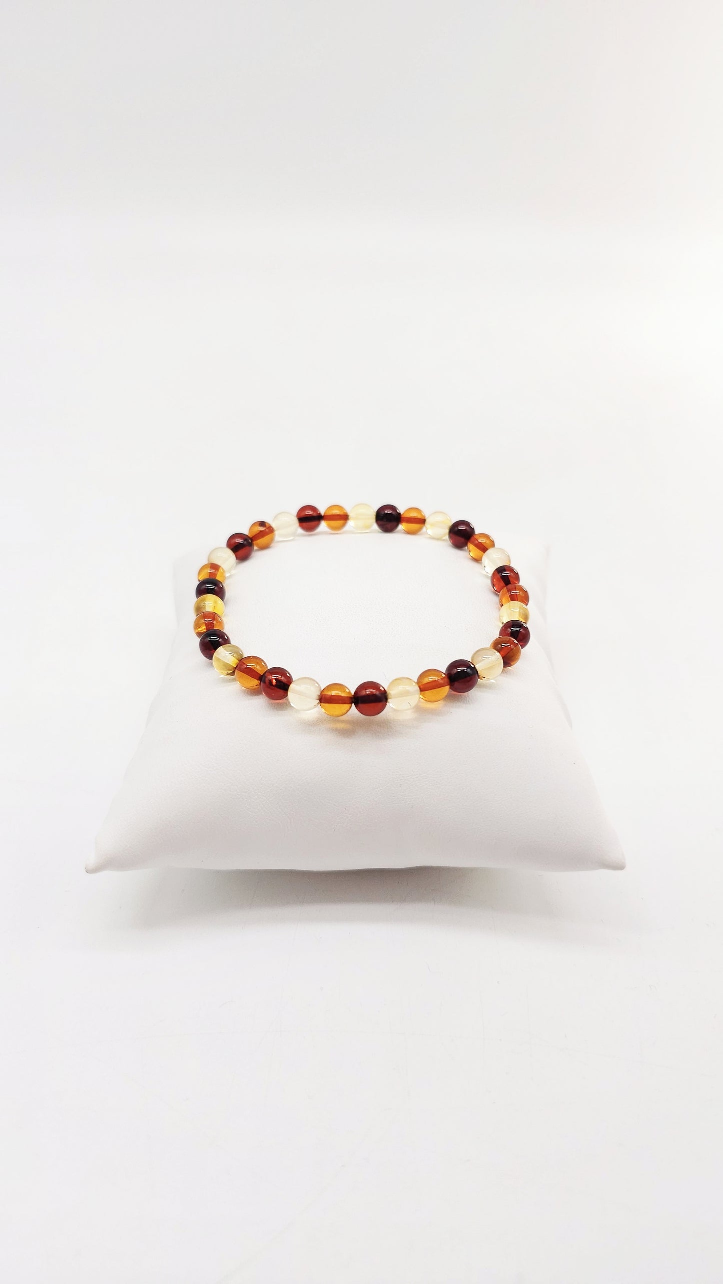 Elegant ladies' bracelet with colorful natural amber