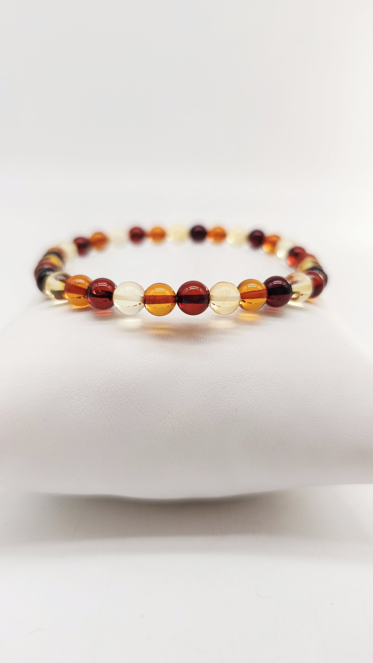 Elegant ladies' bracelet with colorful natural amber