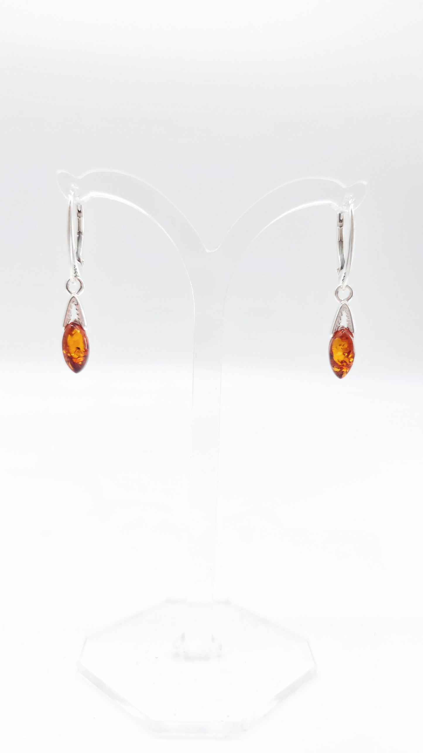 Classic amber earrings – silver jewelry for your loved one