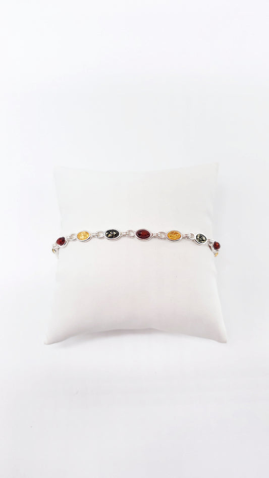 Fine silver bracelet with amber elements