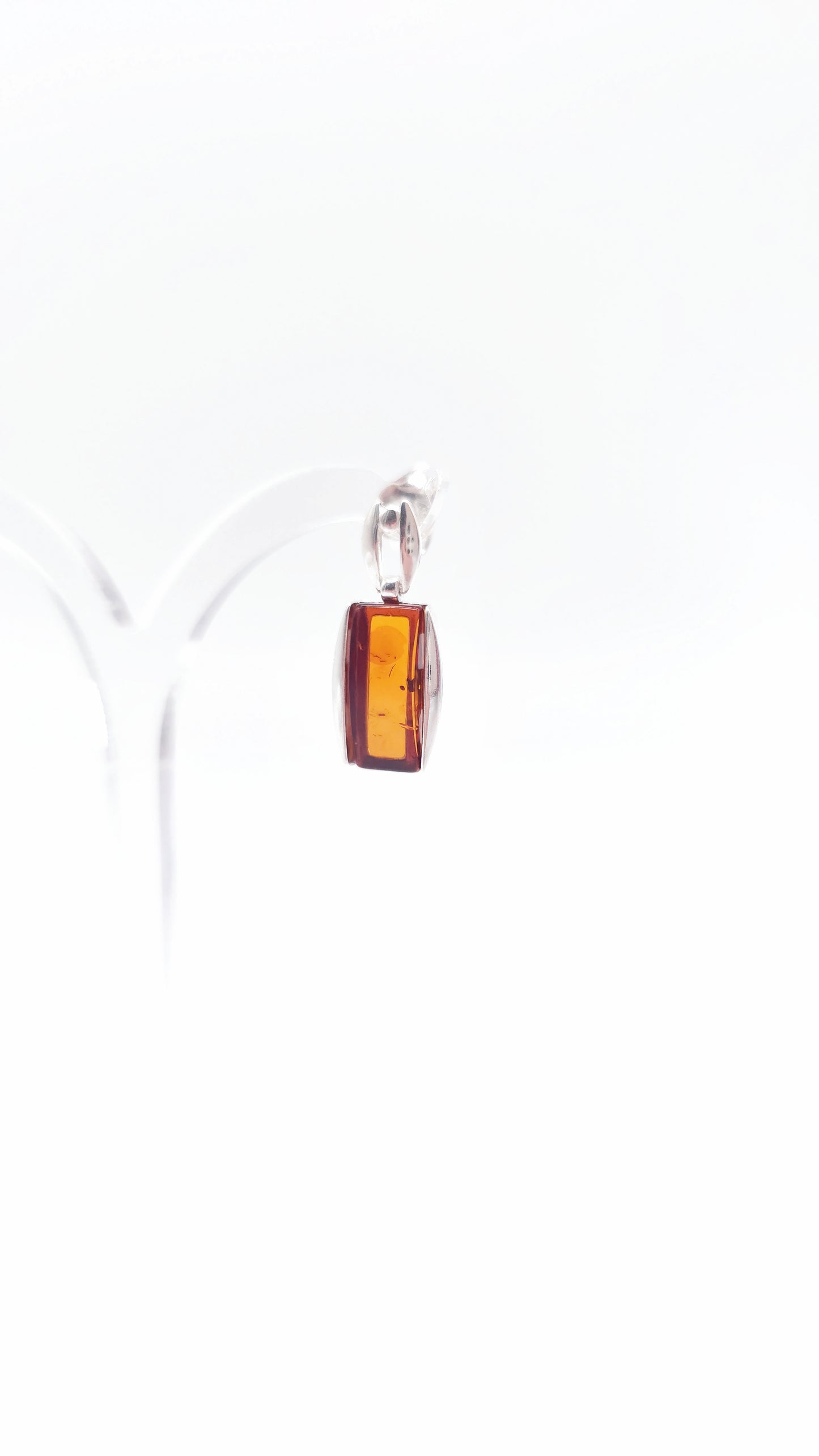 Minimalist amber earrings 3 cm long