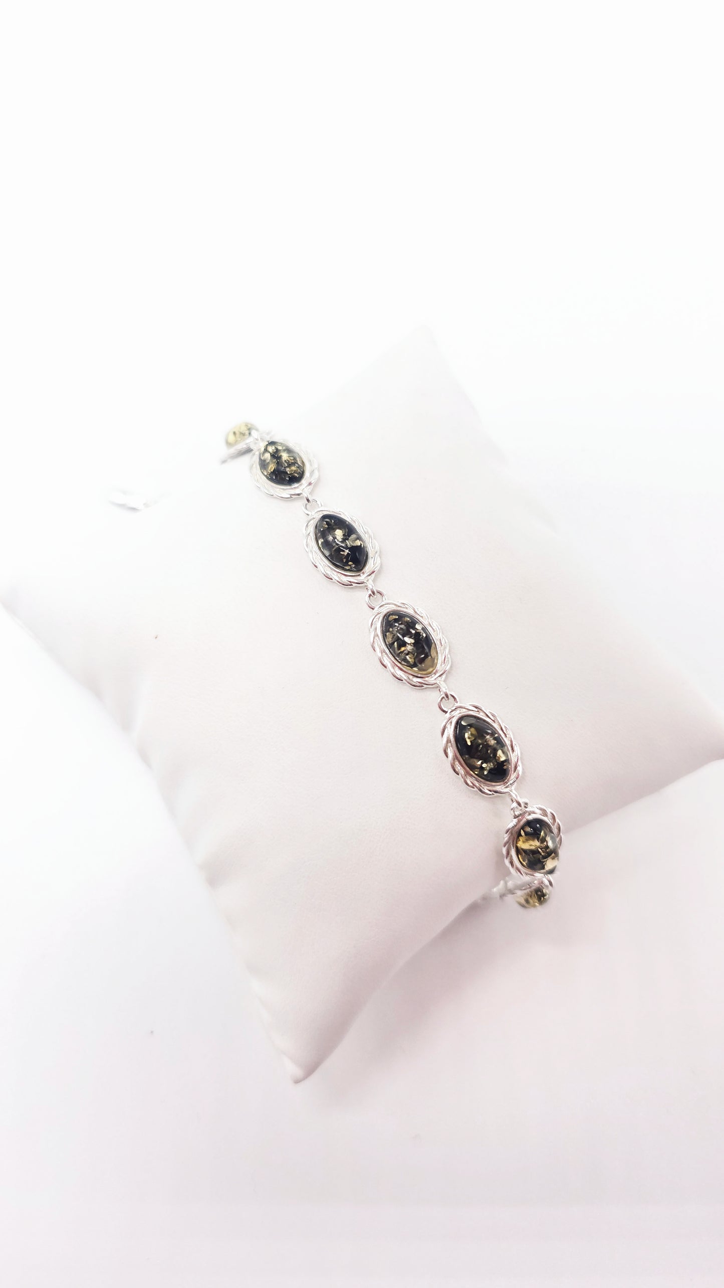 Amber jewelry for women – elegant bracelet