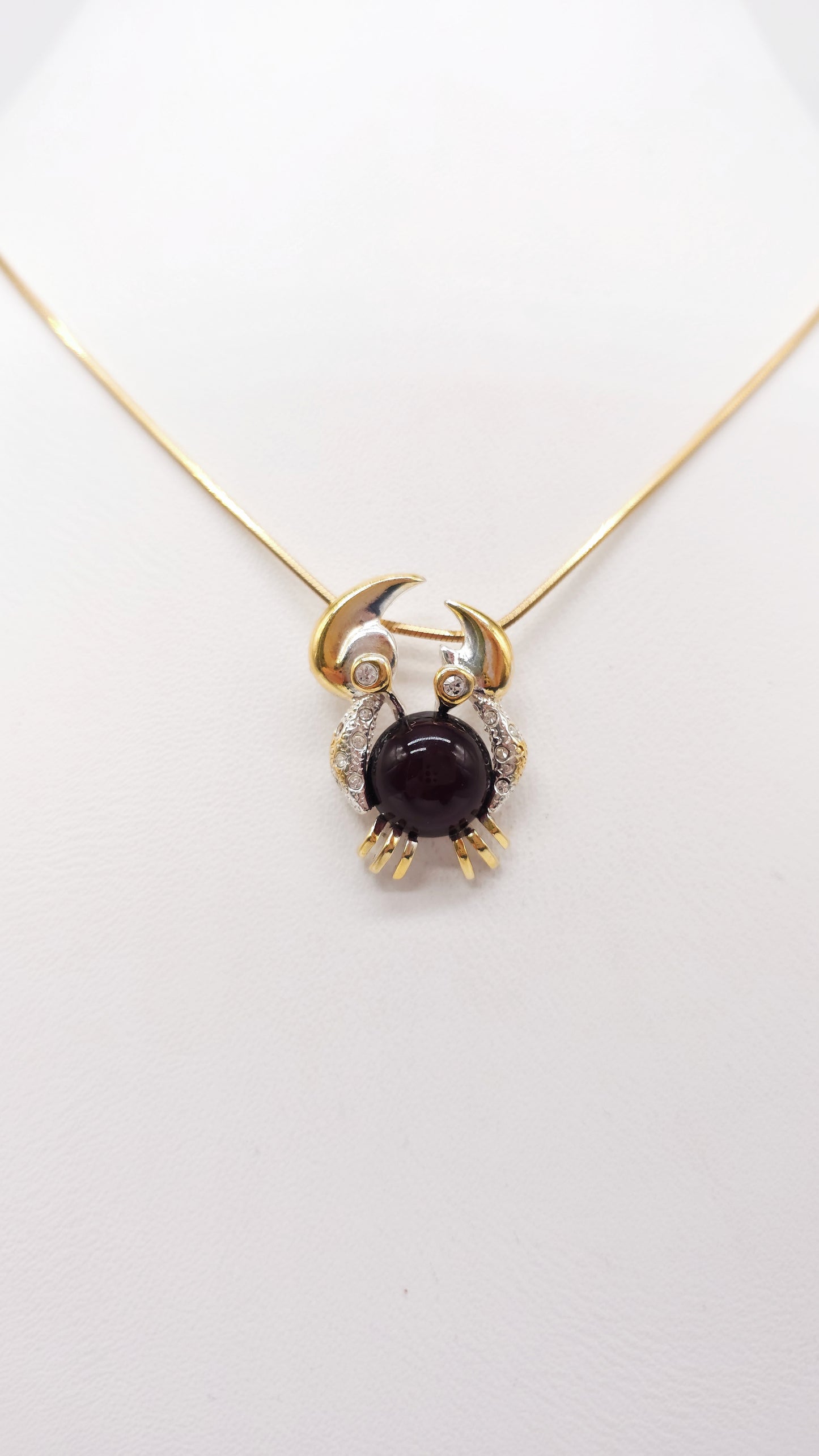 Bernstein Schmuck Krebs – Naturstein im Tierkreisdesign