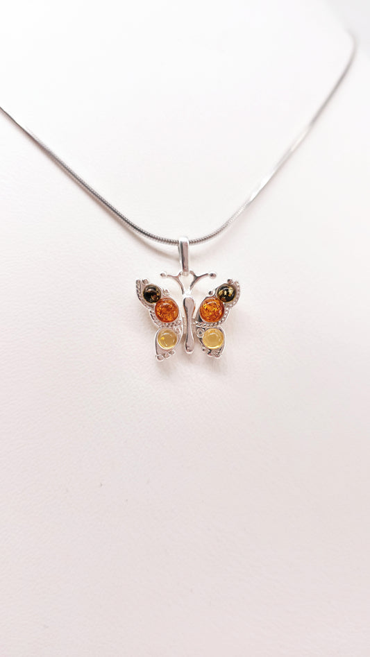 Butterfly pendant silver with amber