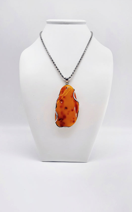 Top-class amber pendant