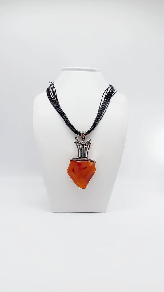 Majestic amber pendant