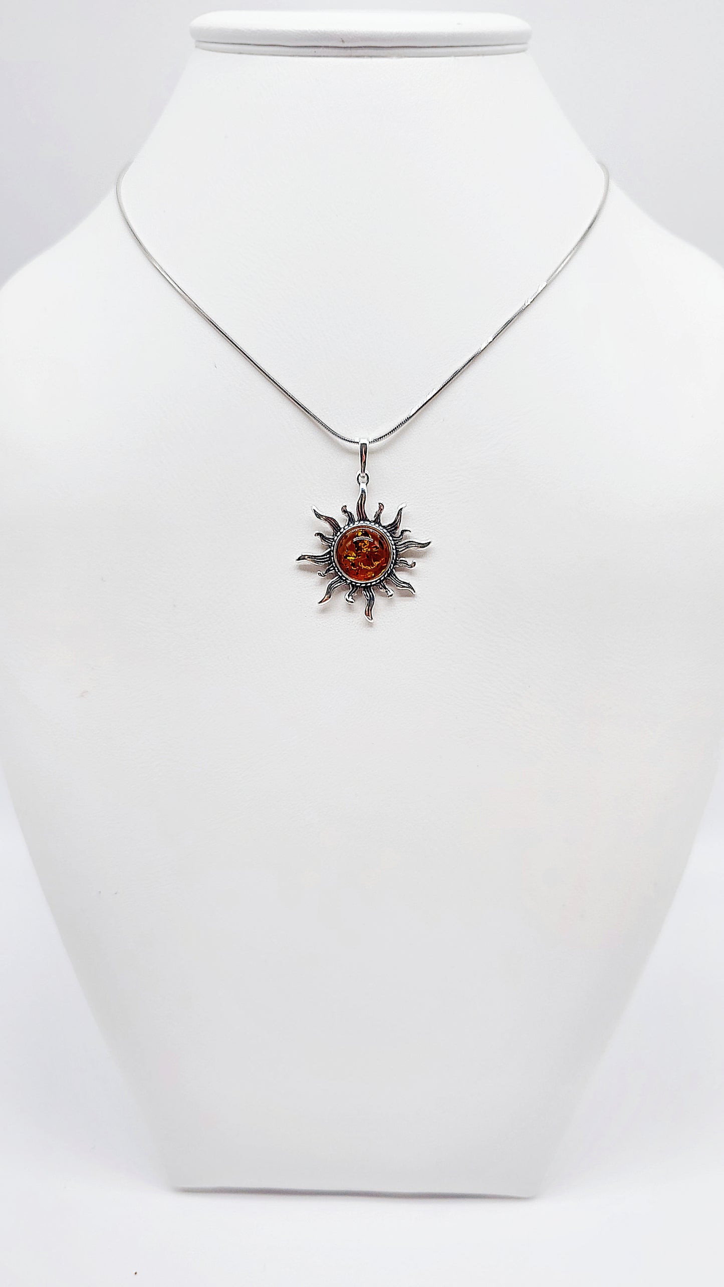 Sonnendesign-Anhänger mit Bernstein und 925er Silber
