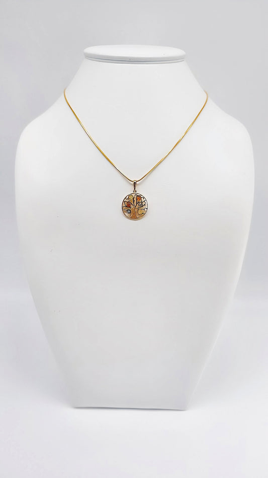 Gold-plated pendant with amber – symbol of life