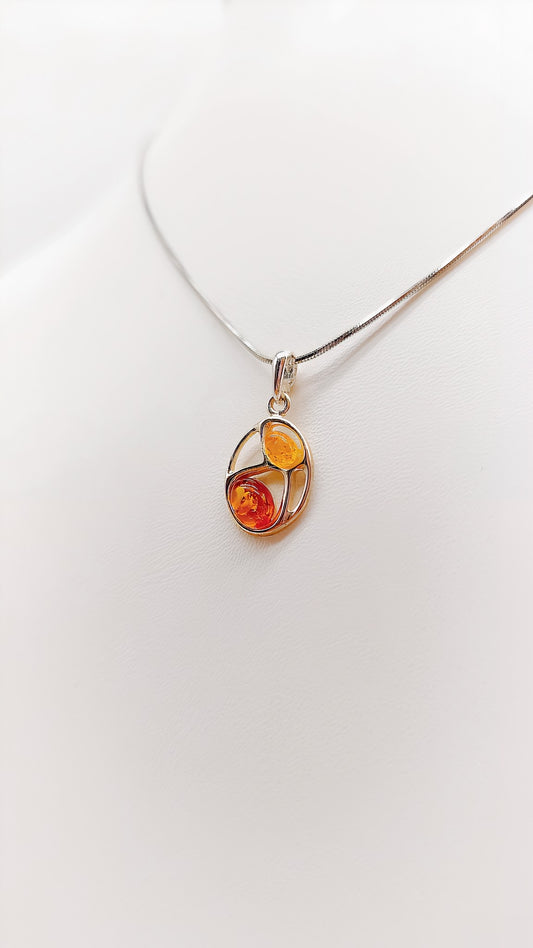 Two-tone shine: amber and silver in harmony