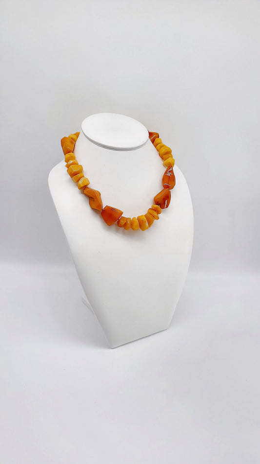 Sun yellow: unique amber necklace