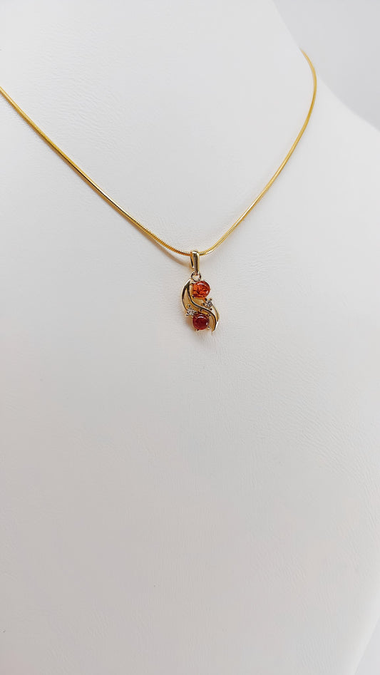 Noble shine: filigree amber pendant