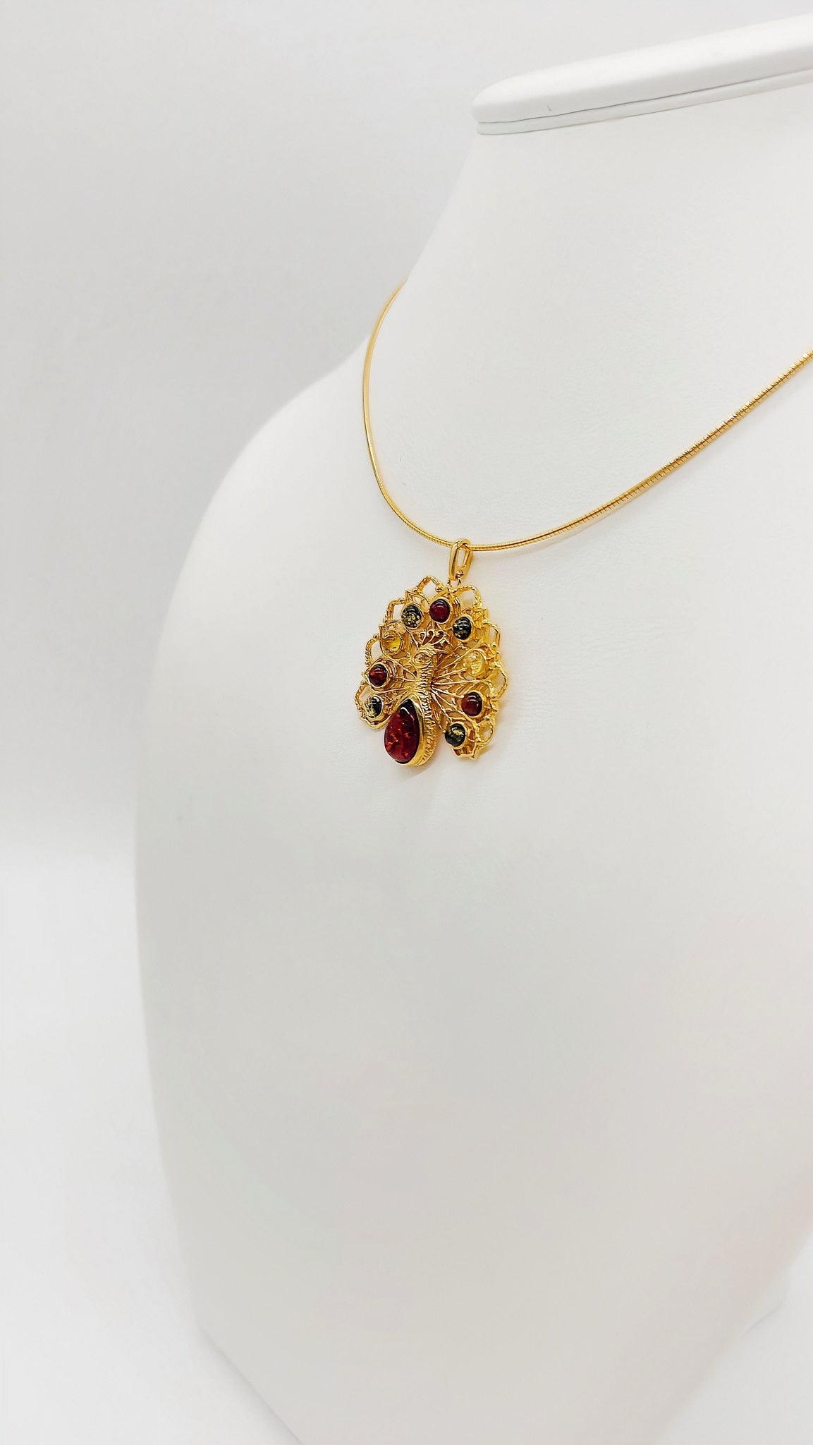 Peacock pendant gold-plated – exotic & high-quality