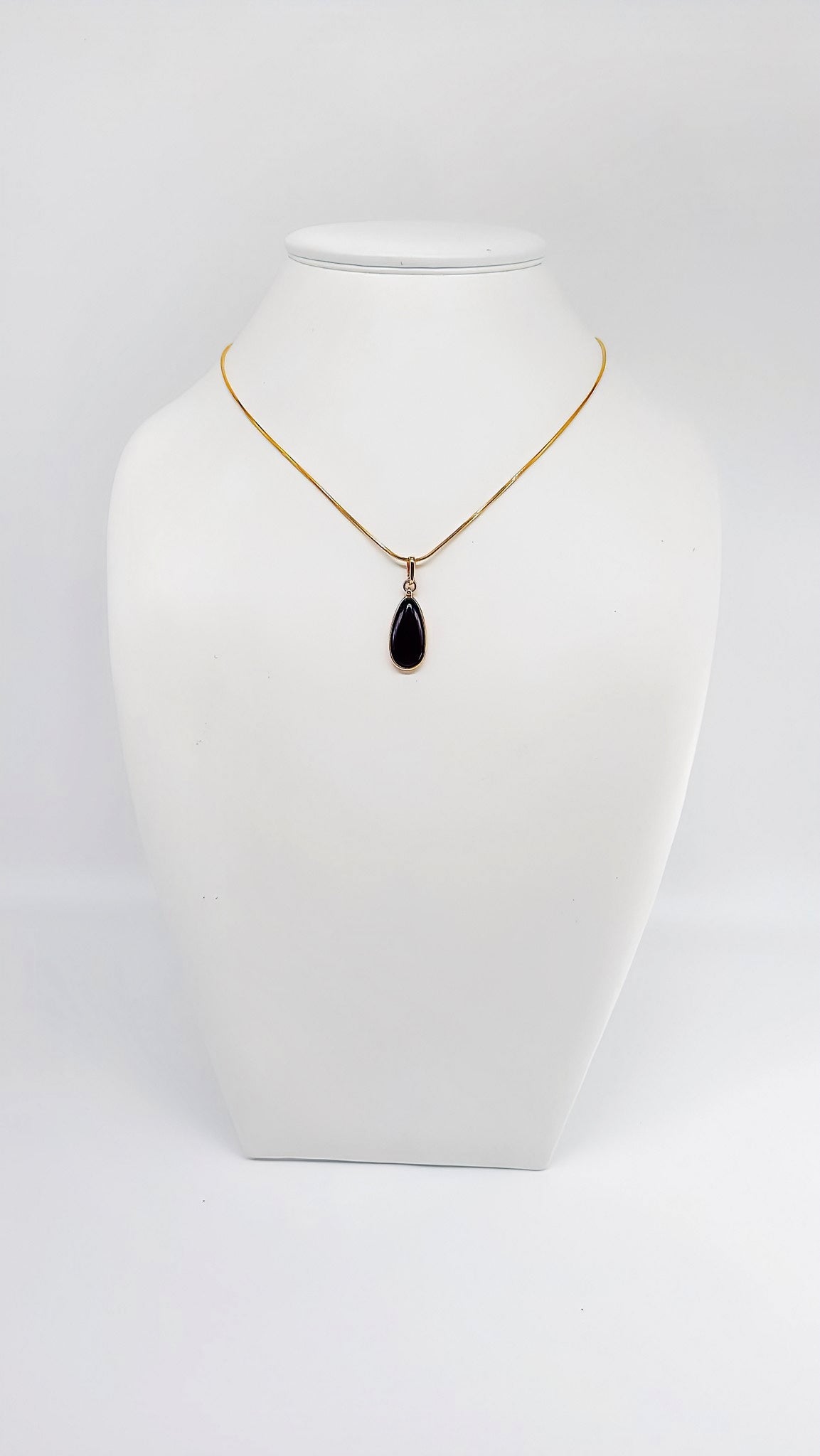Gold-plated drop pendant