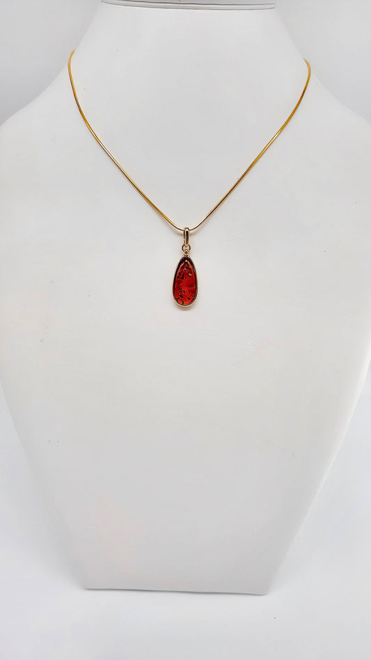 Drop-shaped amber pendant
