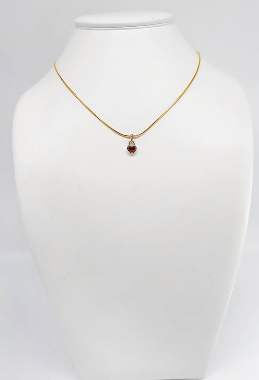 Heart pendant made of amber