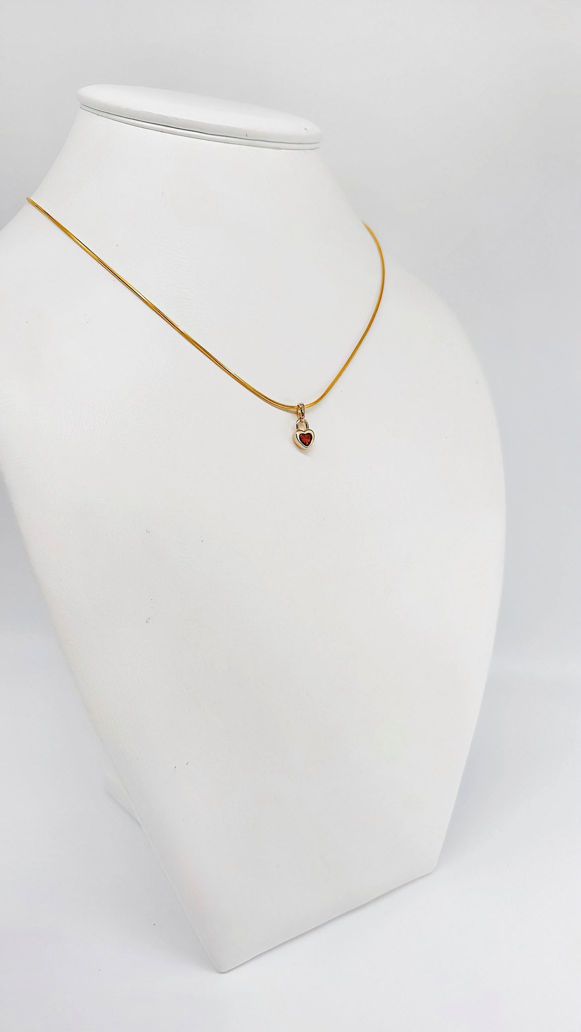 Heart pendant made of amber