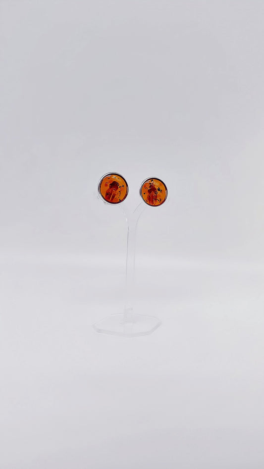 Ear clips with genuine amber – elegance & nature