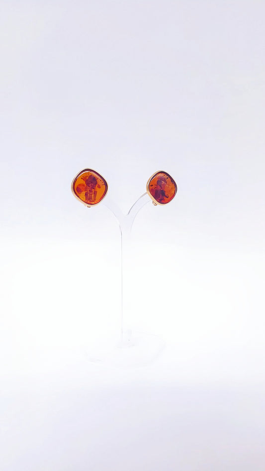 Natural amber ear clips – unique piece in gold
