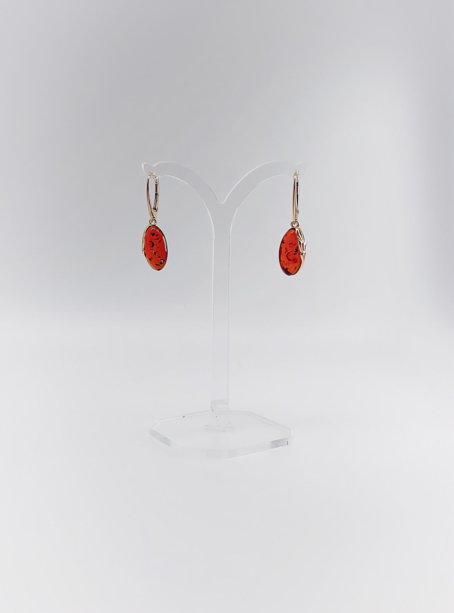 Light and elegant earrings made of gold-plated 925 silver