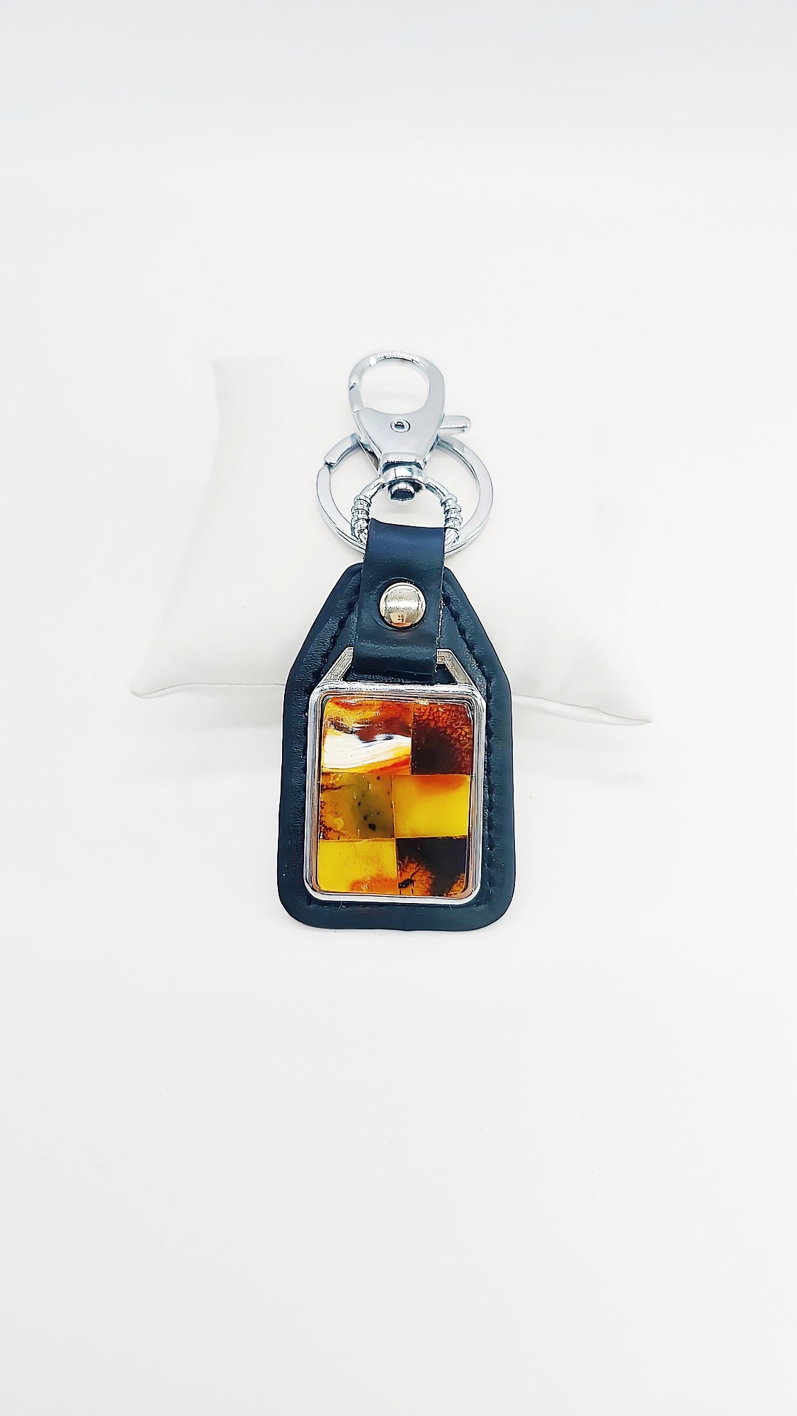 Keychain with amber and leather