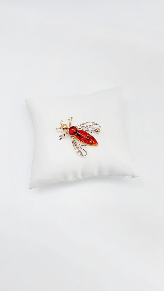 Gold-plated fly brooch with amber