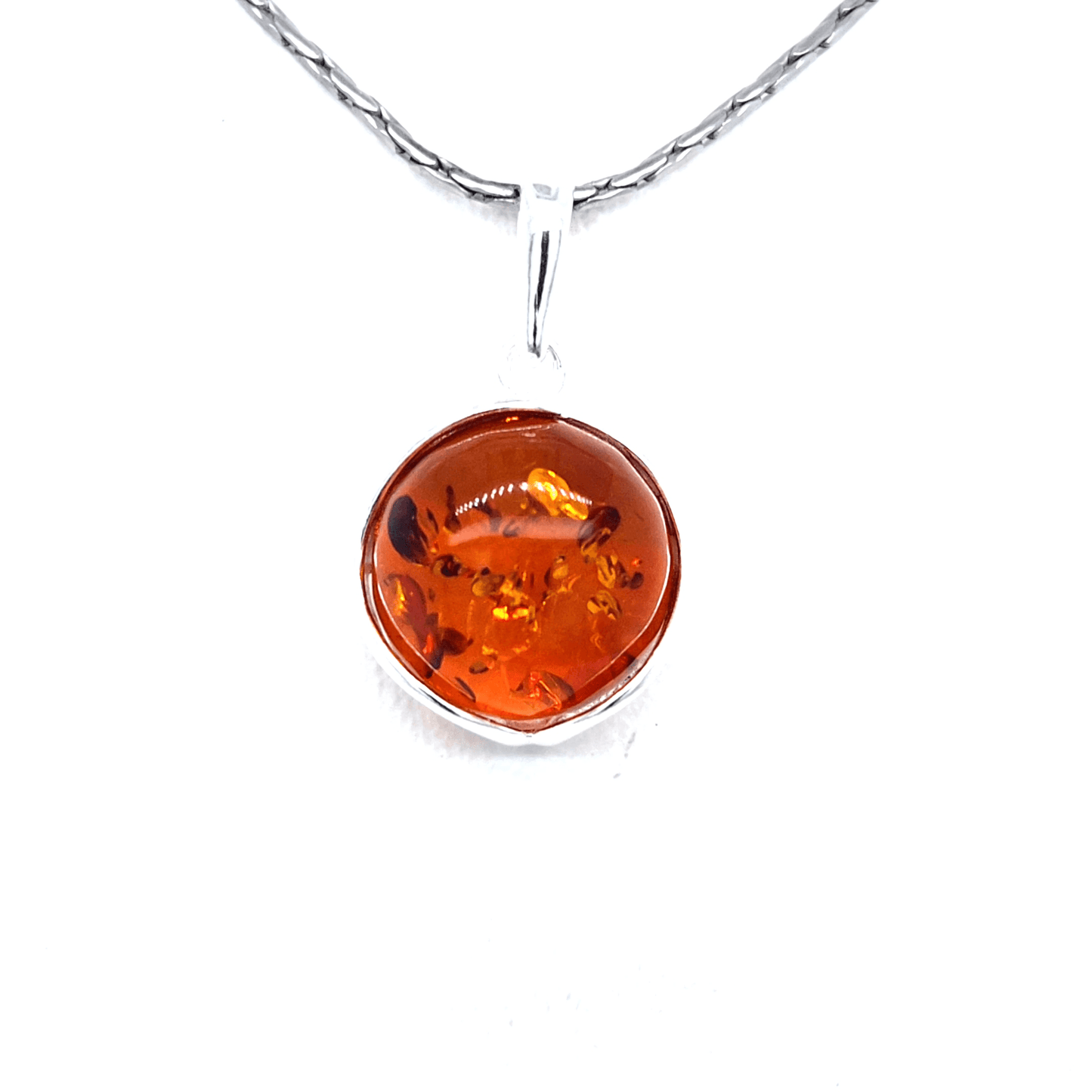 Alledaagse sieraden met groene barnsteen en zilver