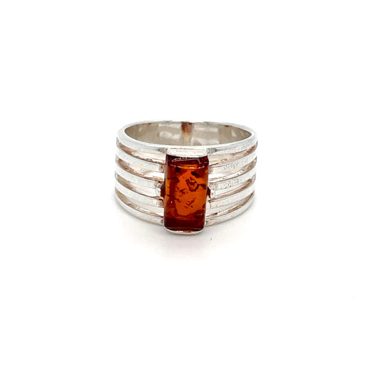 Rechteckiger Bernsteinschmuck im Silberring