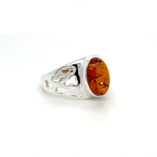 Zilveren ring met barnsteen – stijlvolle damessieraden