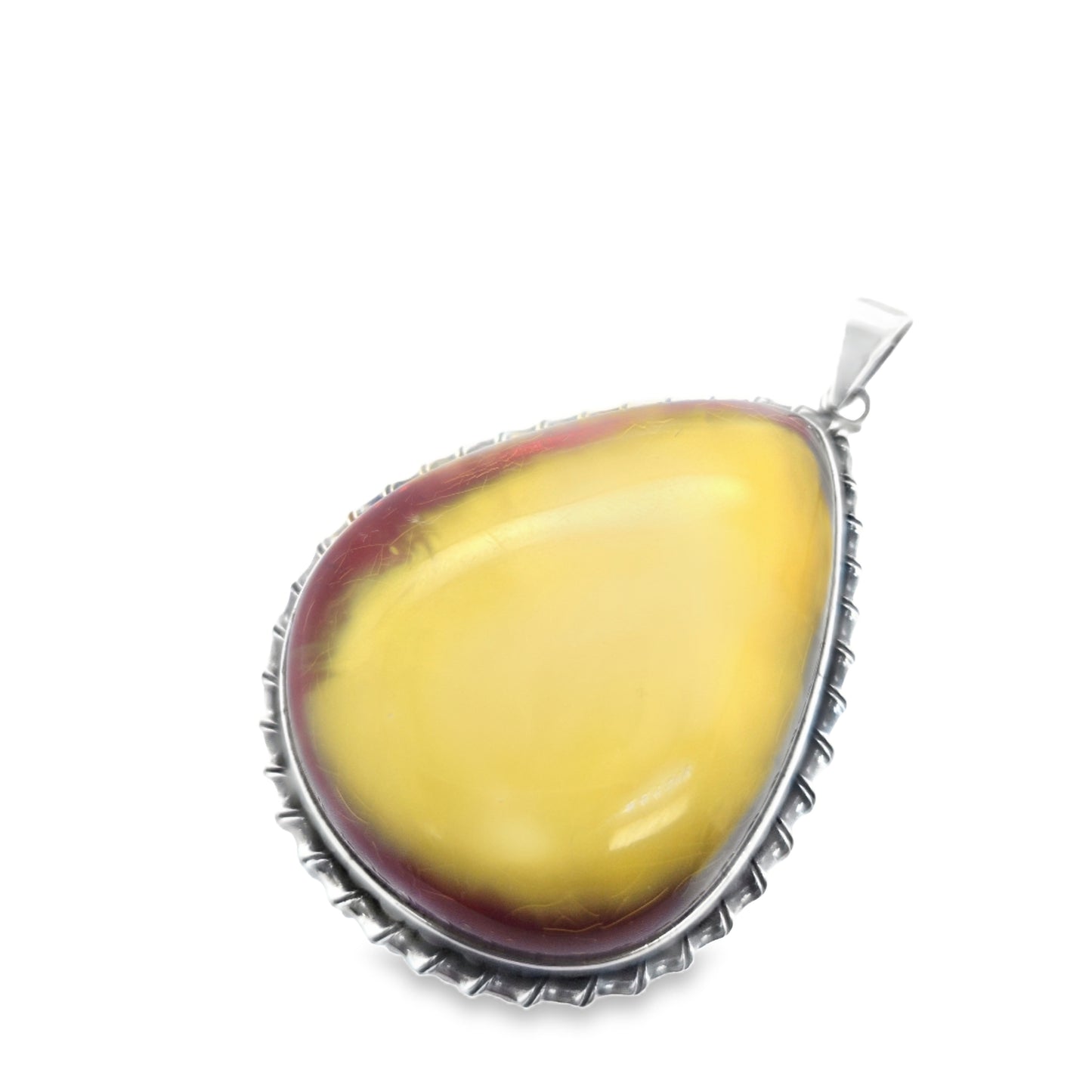 Pendant made of 925 sterling silver with genuine amber – unique piece