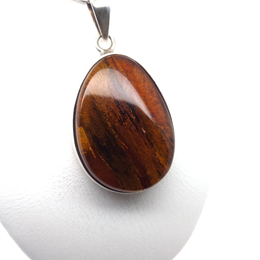 Vintage amber pendant made of 925 sterling silver
