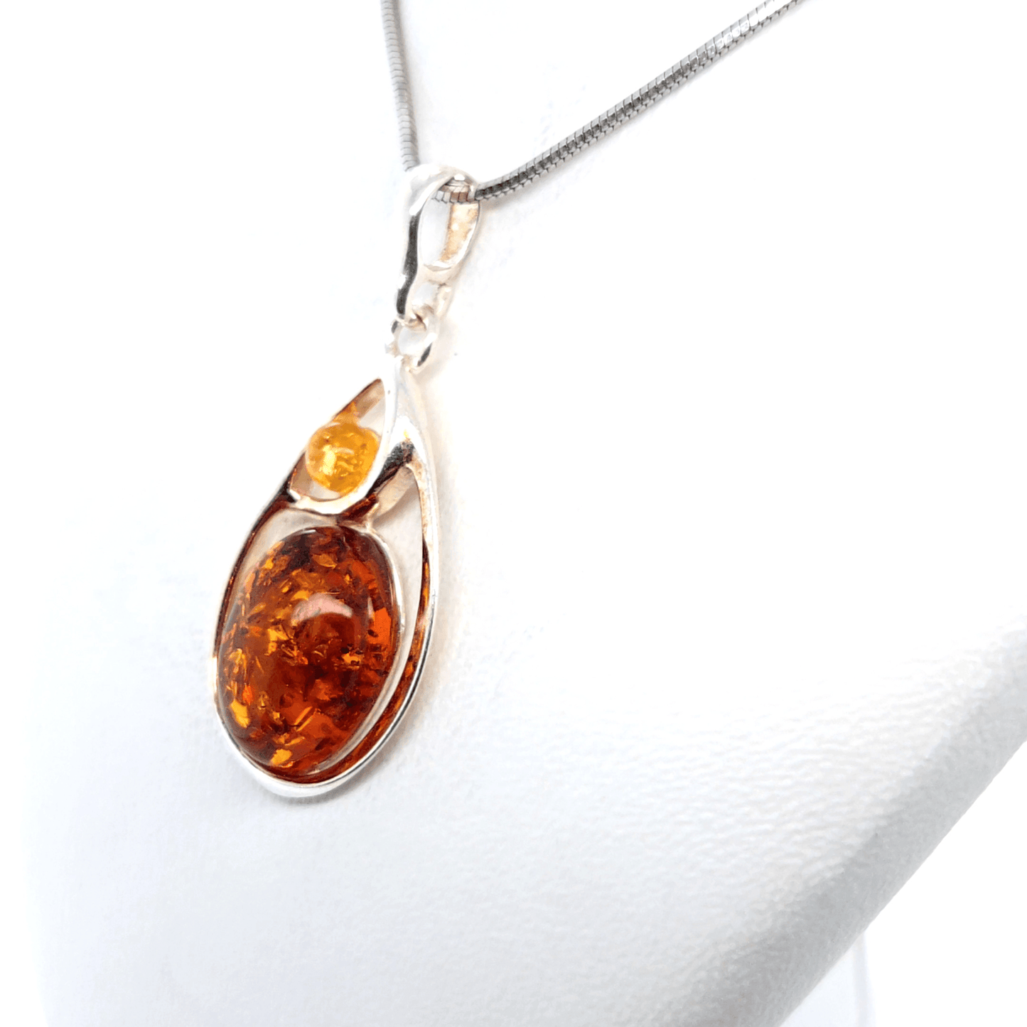 Dames hanger met echte barnsteen zilver