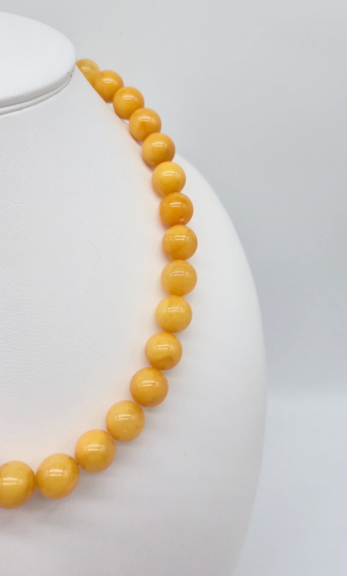 Bernstein-Kette mit Unikat-Charakter – Zeitloses Design
