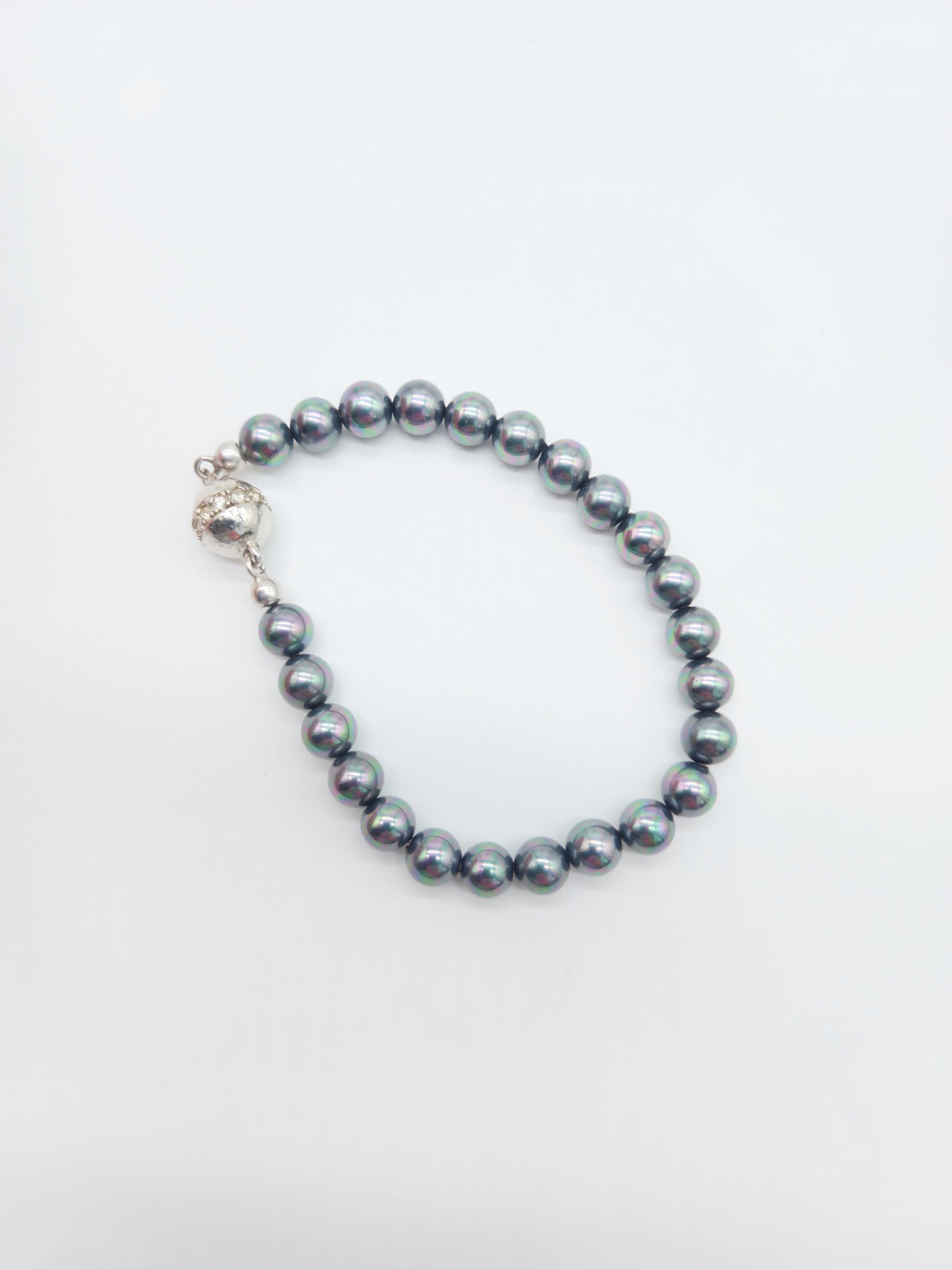 Perlen-Schmuckset aus dunkelgrauen Zuchtperlen – Collier & Armband mit Zirkonia-Verschluss