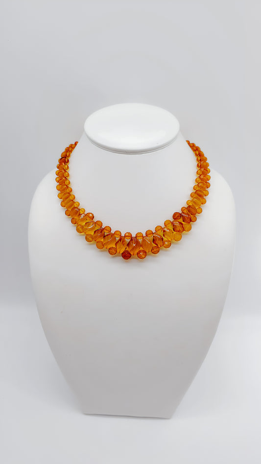 Amber cascade: elegant necklace
