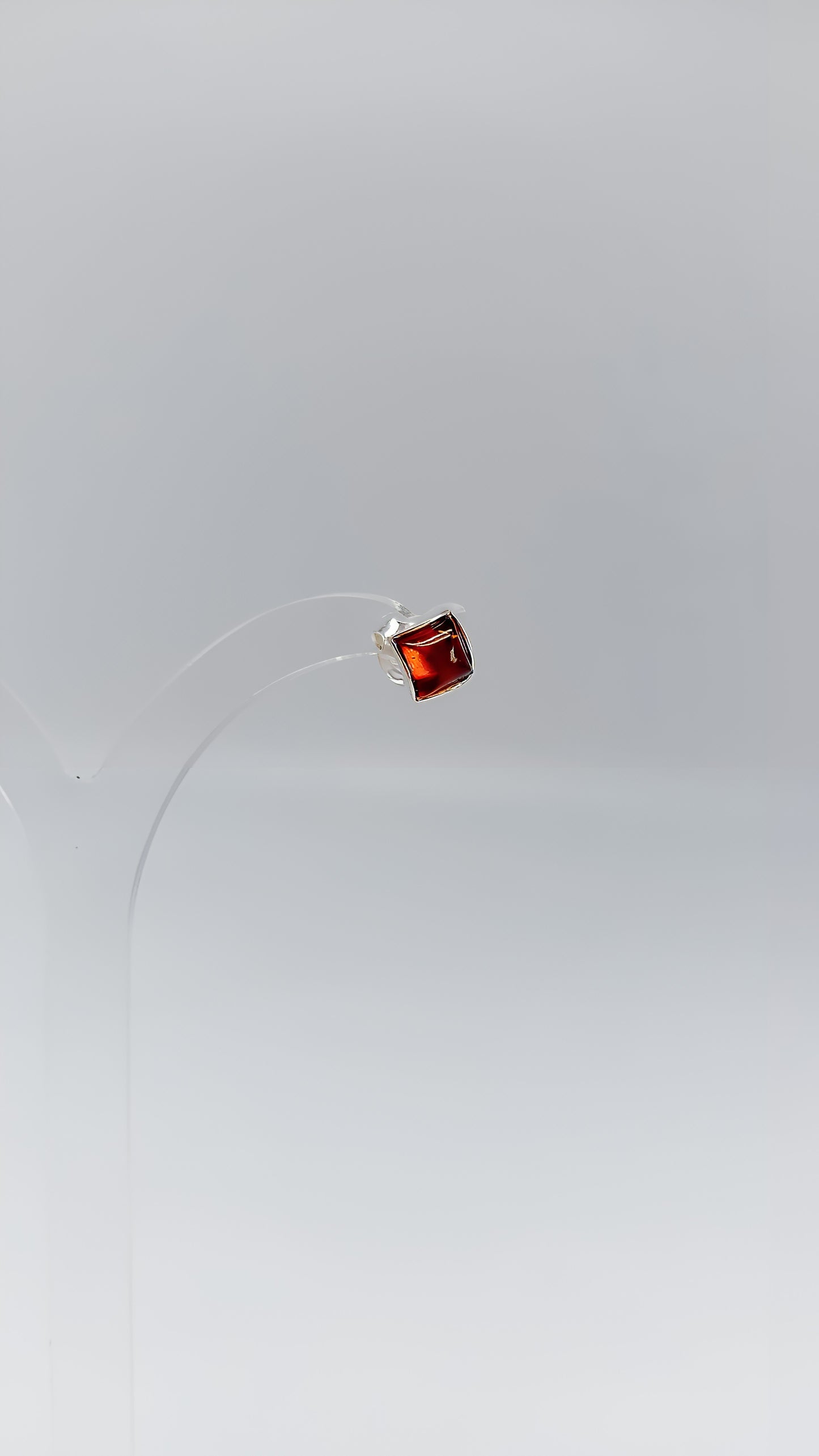 Stud earrings with warm amber – unique design