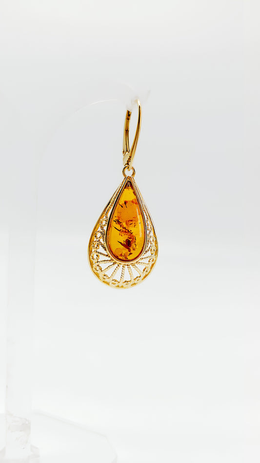 Goldene Tropfen mit Naturcharme