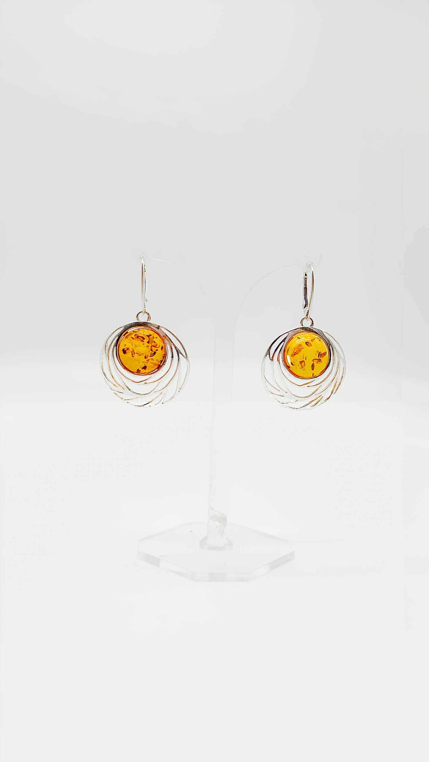 Amber Dreams: Precious earrings made of sterling silver