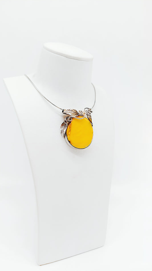 Naturinspirierter Bernstein-Anhänger – 925 Silber mit Blattdesign