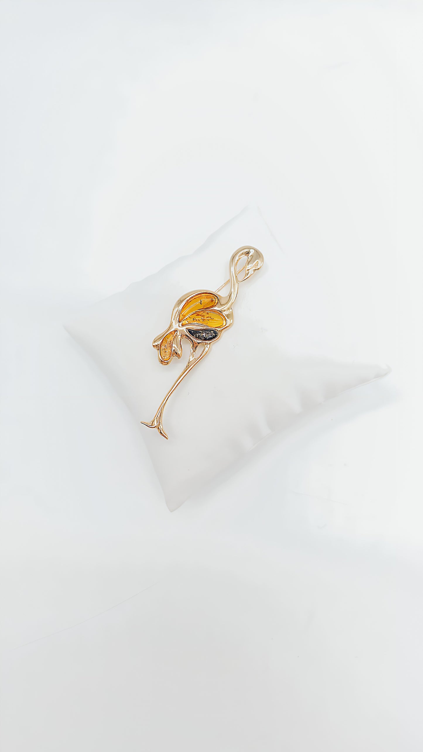 Eleganter Flamingo: Brosche aus vergoldetem 925er Sterlingsilber