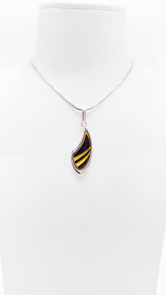 Design-Anhänger mit echtem Bernstein – perfektes Geschenk