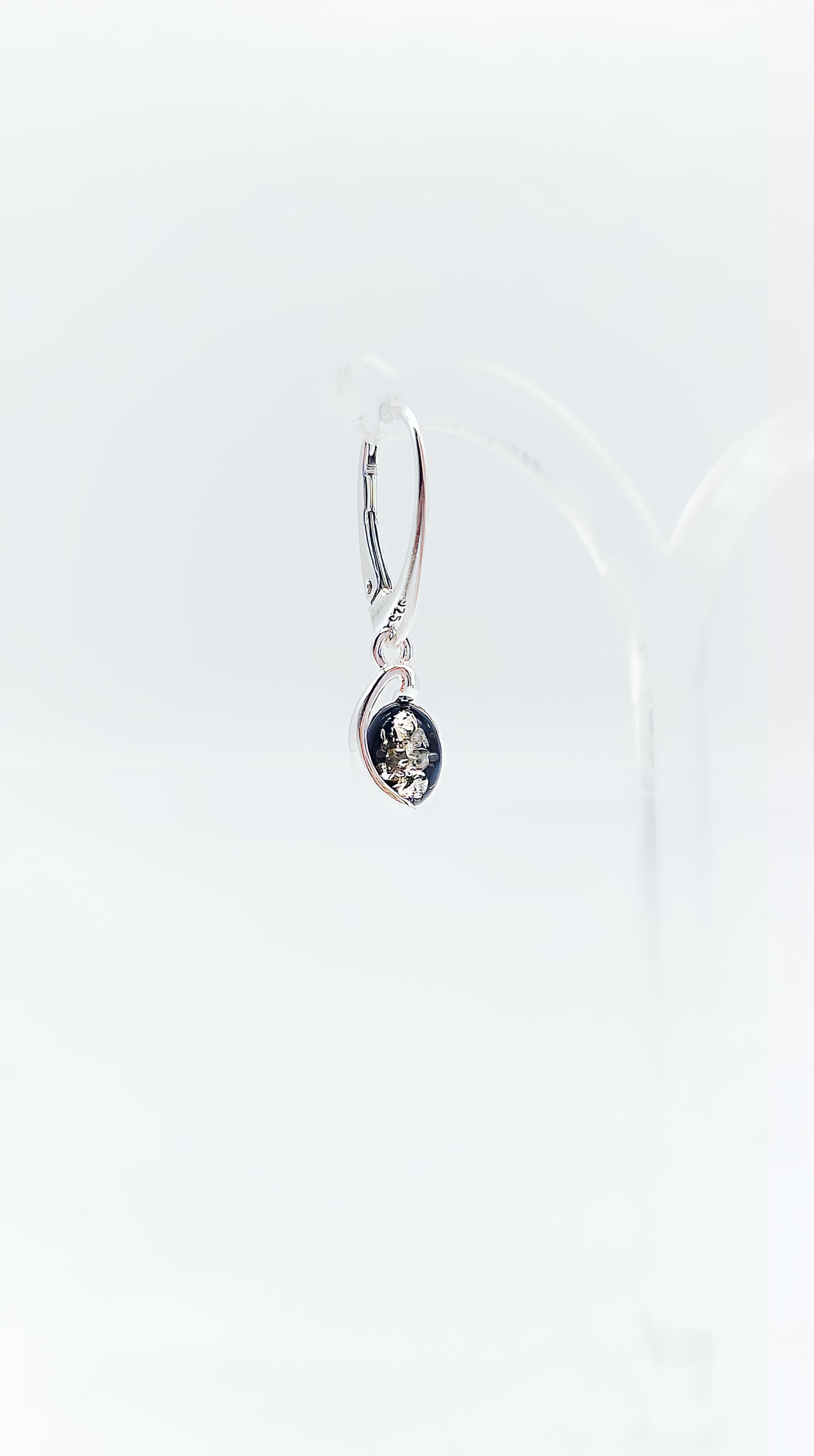 925 Sterling Silber Ohrringe – Dunkler Bernstein in ovaler Form