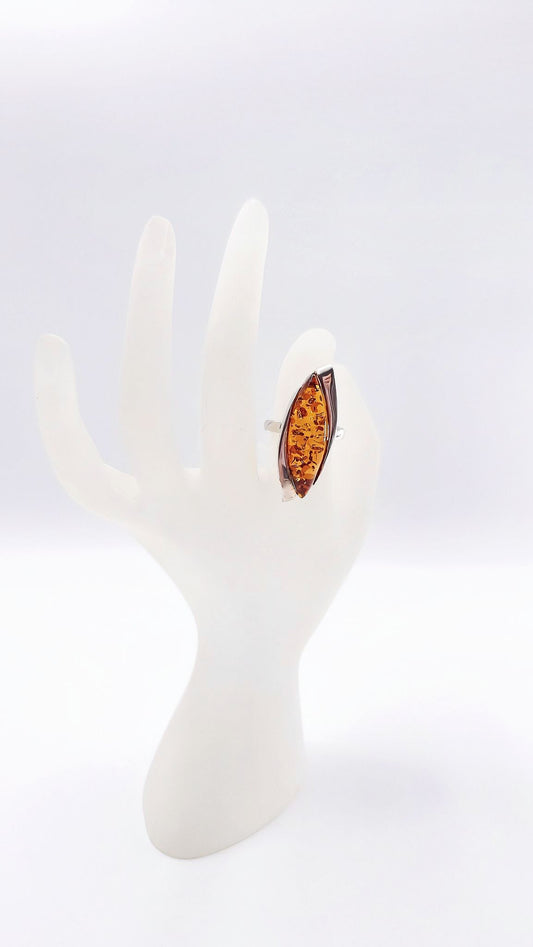 Eleganter Bernsteinring aus 925er Silber – Einzigartiges Design