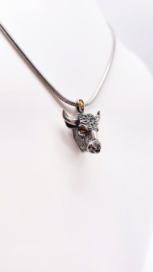 Stier Sternzeichen Anhänger – 925 Silber & Bernstein