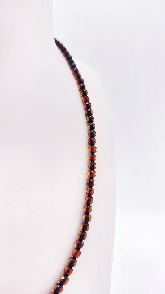 Feine Bernstein Kette – Hochwertiger Naturstein in Orange