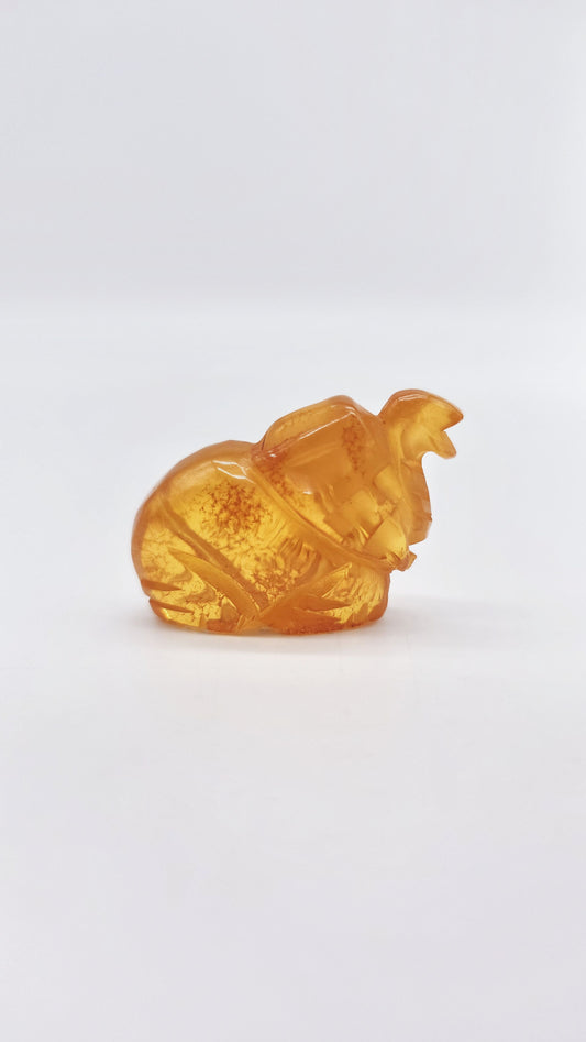 Abstrakter Bernstein-Elefant – Geschenkidee mit Bedeutung