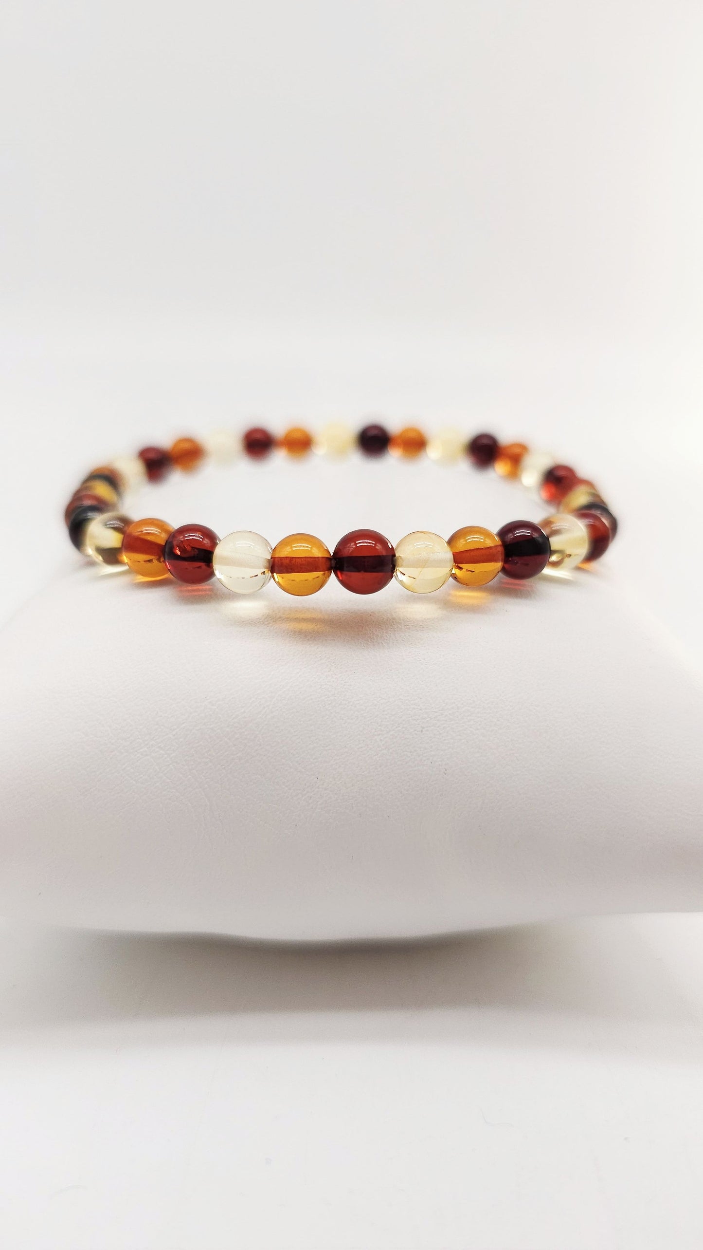 Elegant ladies' bracelet with colorful natural amber