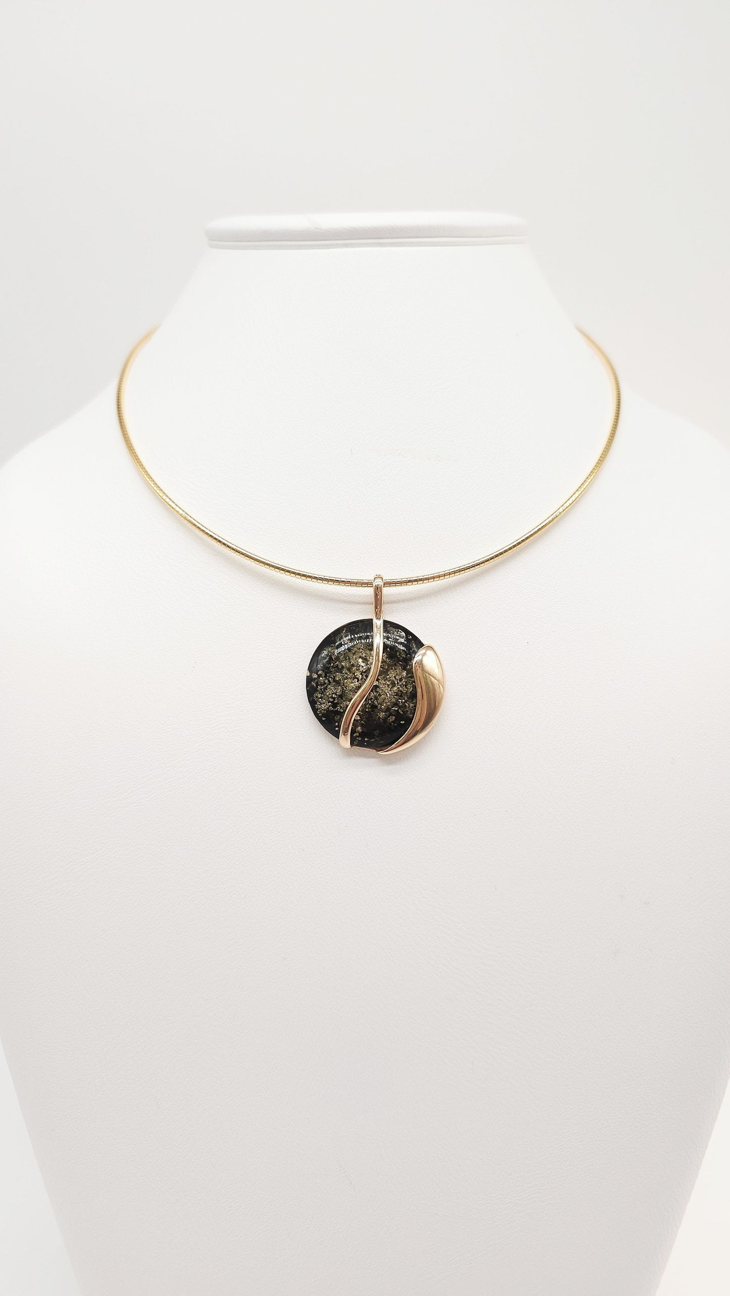 Round pendant amber 925 silver gold-plated