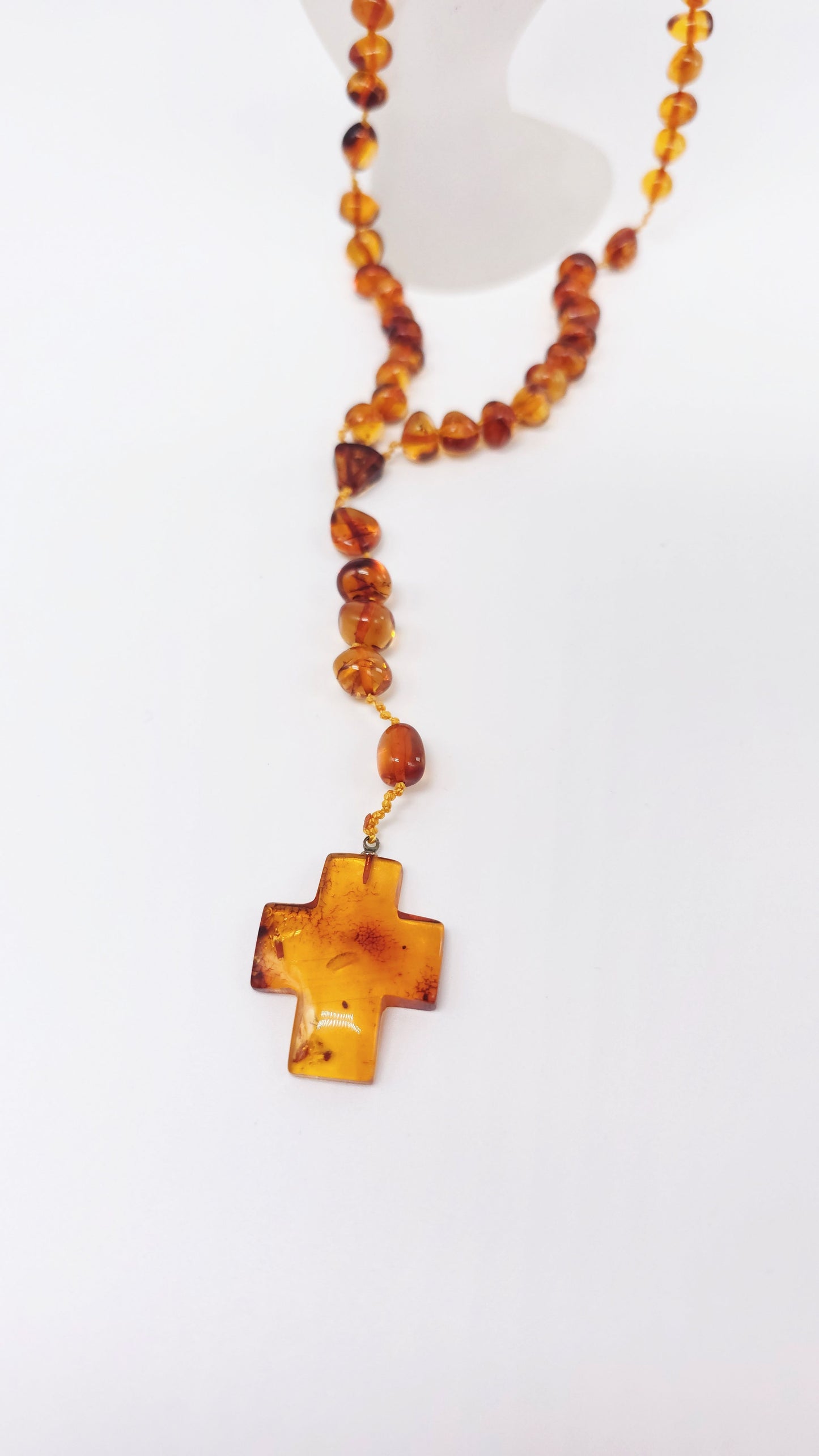 Religöser Schmuck Bernstein – Rosenkranz mit tiefem Glanz